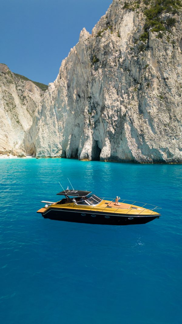 private luxury gold yacht