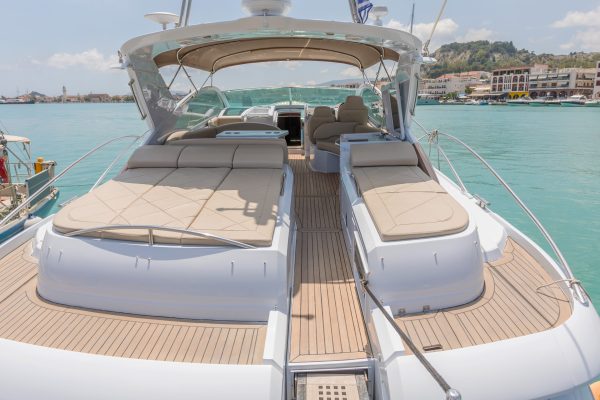 private luxury yacht
