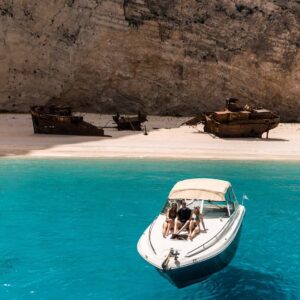 Serenity Isalos Yacht