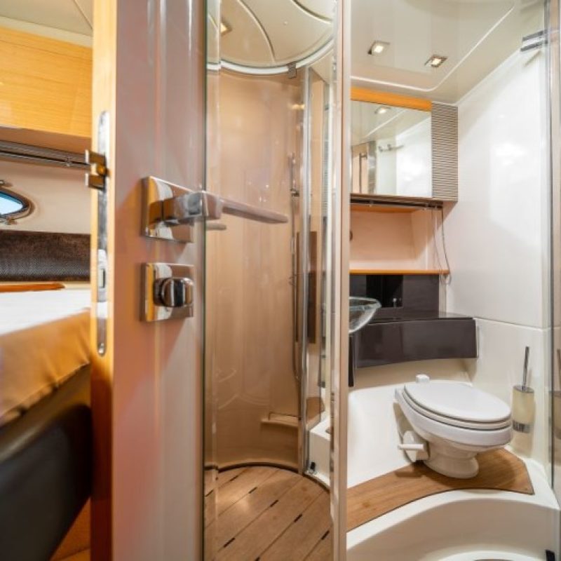 inside the Αzimut Luna Private Yacht